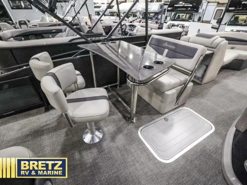 Slide: The Image of Cabrio C24UE 2025 - 25