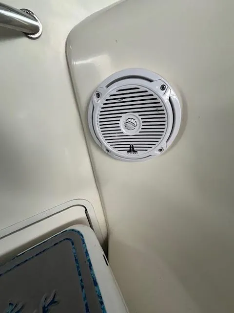 Slide: The Image of White speaker on 1996 Sea Ray 330 Sundancer boat interior. - 40