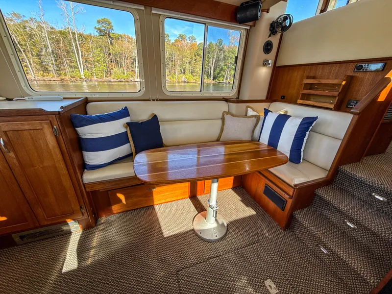 Slide: The Image of Saloon - 12