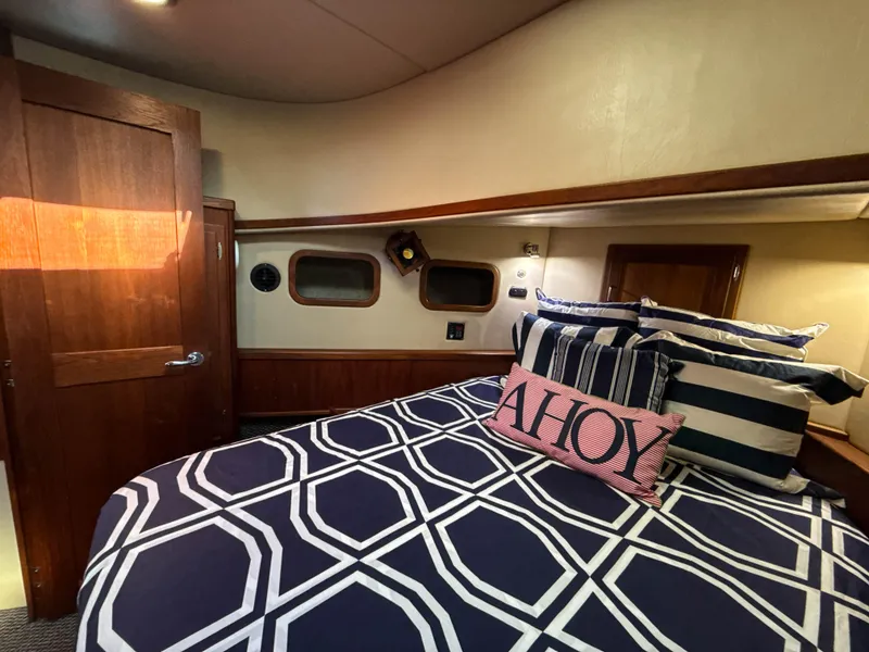 Slide: The Image of Master Port - 33