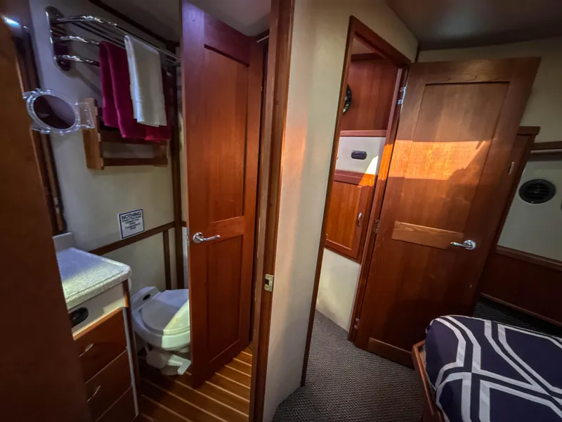 Slide: The Image of Master Port Ensuite - 34