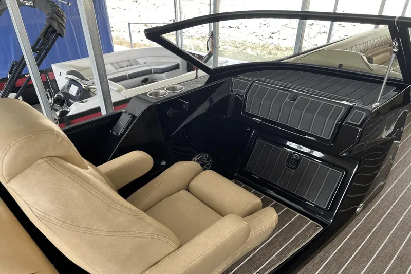 Slide: The Image of Premier 270 Super Sport 2023 - 7