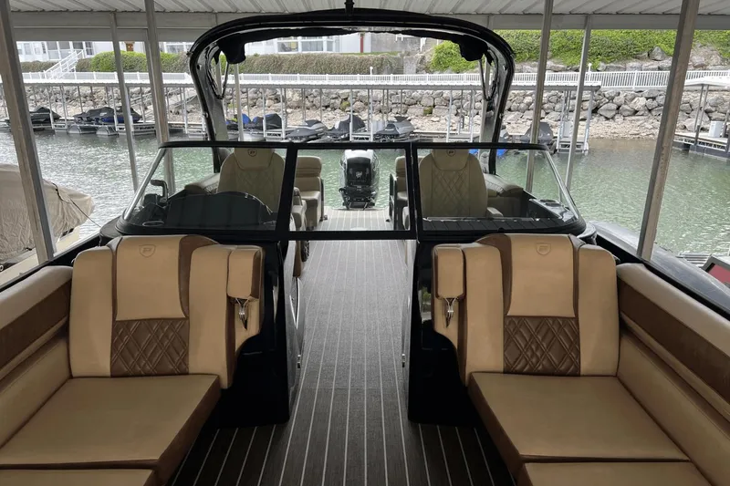 Slide: The Image of Premier 270 Super Sport 2023 - 9