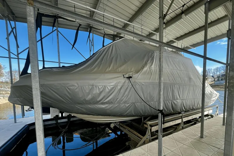 Slide: The Image of Sea Ray SLX 400 2019 - 39