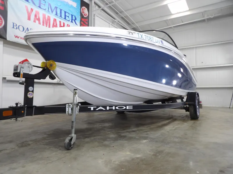 Slide: The Image of Tahoe 450TS 2017 - 5