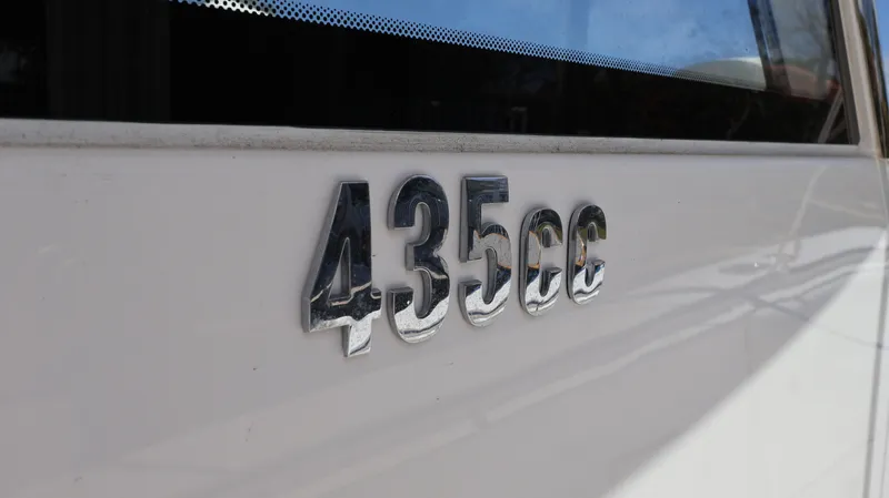 Slide: The Image of Everglades 435 Center Console 2019 - 56