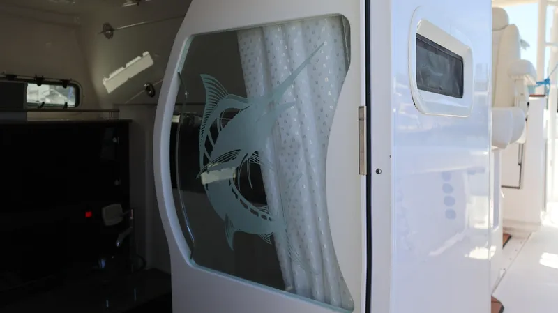 Slide: The Image of Everglades 435 Center Console 2019 - 64