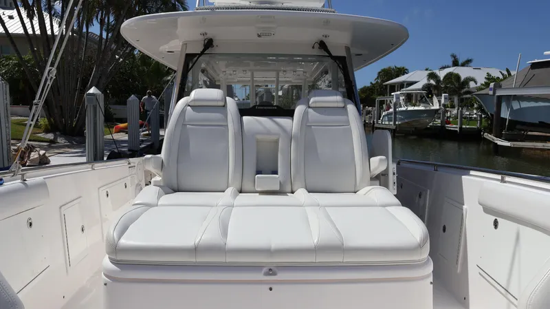 Slide: The Image of Everglades 435 Center Console 2019 - 76