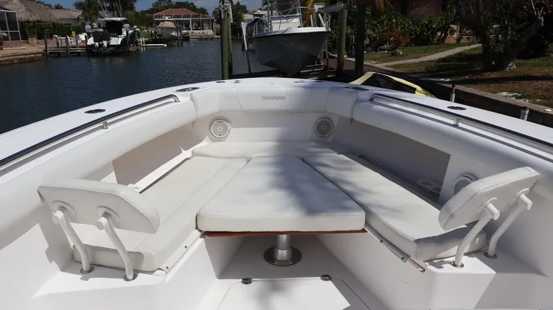 Slide: The Image of Everglades 435 Center Console 2019 - 79