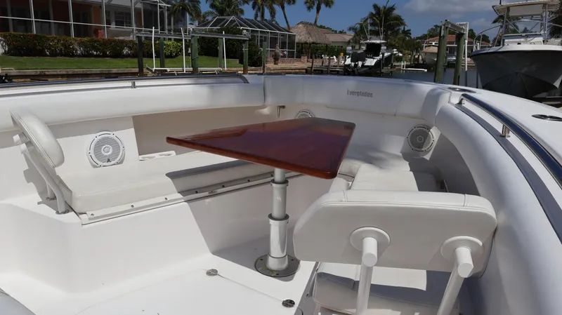 Slide: The Image of Everglades 435 Center Console 2019 - 81