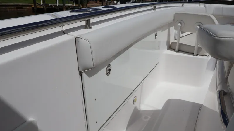 Slide: The Image of Everglades 435 Center Console 2019 - 87