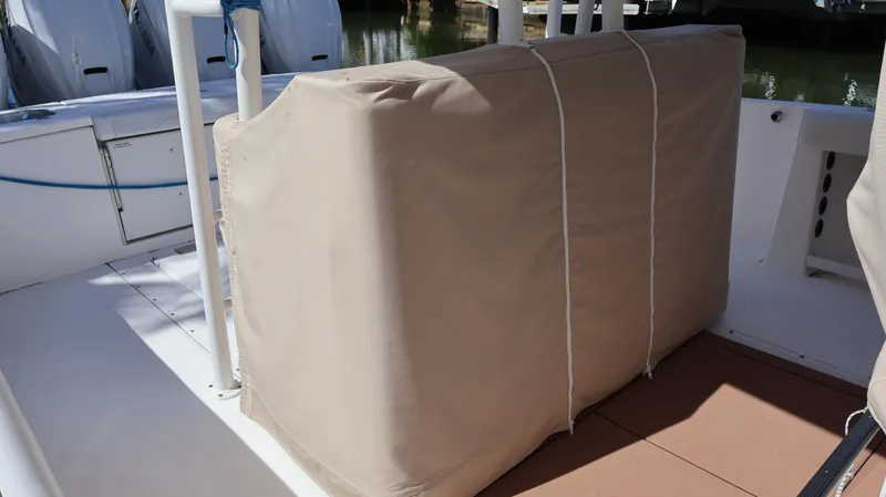 Slide: The Image of Everglades 435 Center Console 2019 - 91