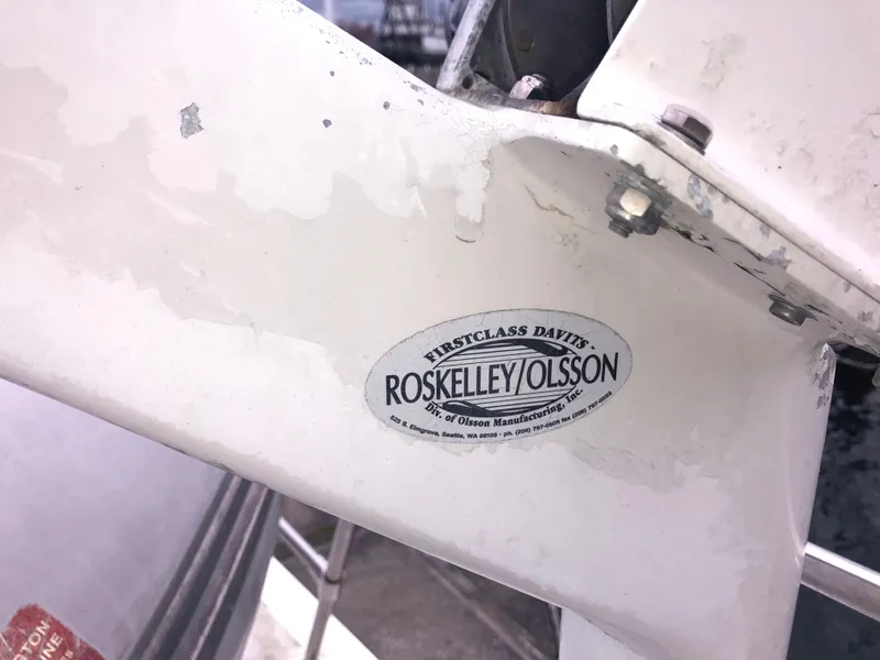 Slide: The Image of Roskelly/Olsson davit on 1997 Bayliner 3988 MOTOR YACHT, showcasing marine equipment detail. - 11