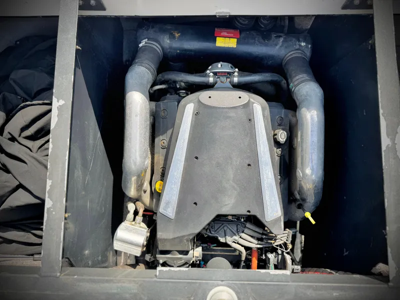 Slide: The Image of Engine compartment of a 2007 Malibu Wakesetter 247 LSV boat. - 18