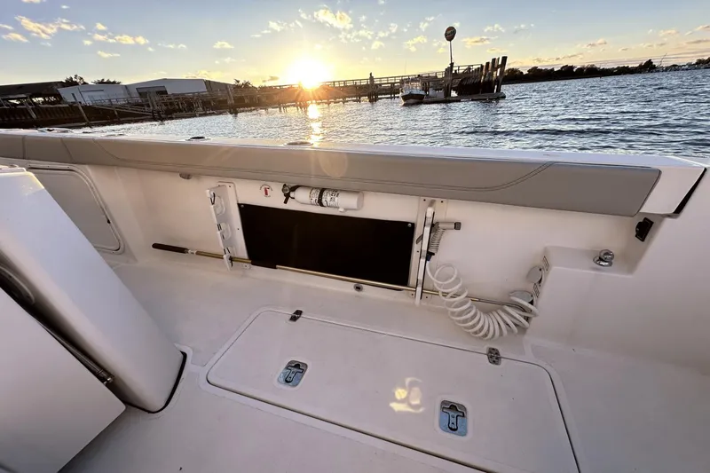 Slide: The Image of Pursuit S 328 2023 - 35