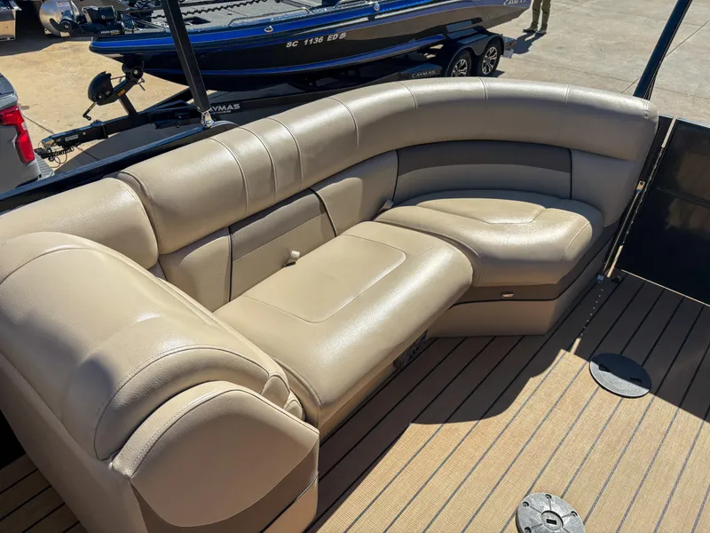 Slide: The Image of Luxurious seating on 2019 Trifecta 25 RF SS 3.0+ pontoon boat. - 4
