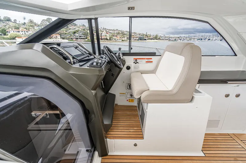 Slide: The Image of Jeanneau 40 LEADER 2017 - 21