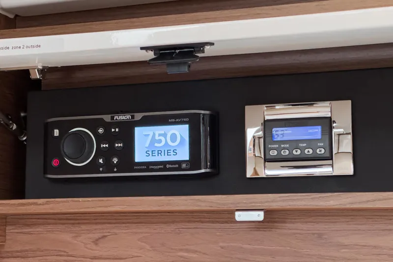 Slide: The Image of Jeanneau 40 LEADER 2017 - 31