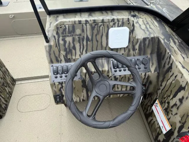 Slide: The Image of SeaArk 240 Protoge' / SUZUKI DF250 2025 - 10