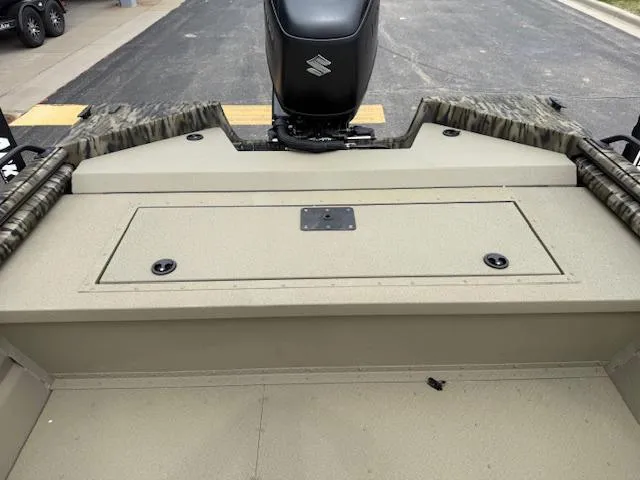 Slide: The Image of SeaArk 240 Protoge' / SUZUKI DF250 2025 - 4