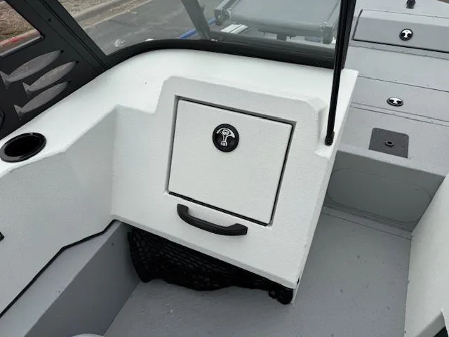 Slide: The Image of SeaArk Procat 200 / SUZUKI DF200 2025 - 18