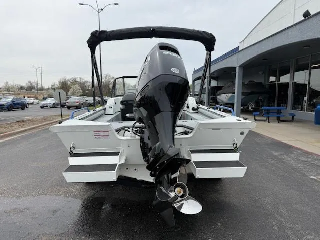 Slide: The Image of SeaArk Procat 200 / SUZUKI DF200 2025 - 4