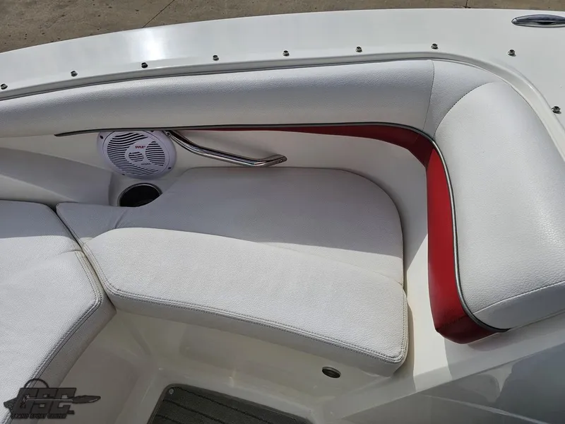 Slide: The Image of Larson Senza 186 2010 - 61