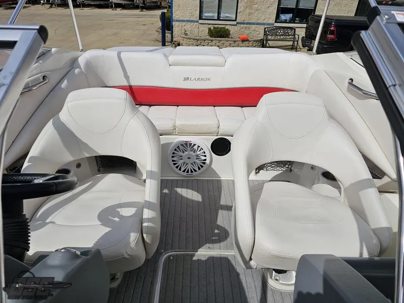 Slide: The Image of Larson Senza 186 2010 - 67
