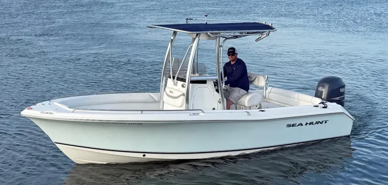 Slide: The Image of Sea Hunt Ultra 210 2010 - 54