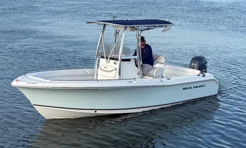 Slide: The Image of Sea Hunt Ultra 210 2010 - 55