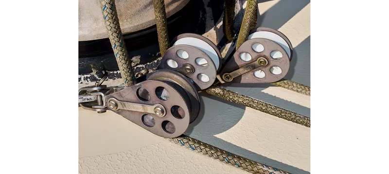 Slide: The Image of Pulley system on 1980 Sceptre 36 Brandywine sailboat deck with ropes. - 20