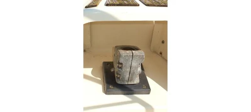 Slide: The Image of Metal fitting on 1980 Sceptre 36 Brandywine boat deck. - 36