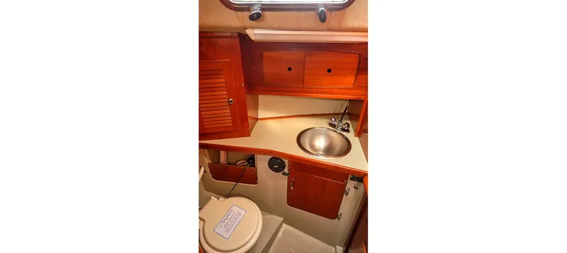 Slide: The Image of Sceptre 36 Brandywine 1980 - 50