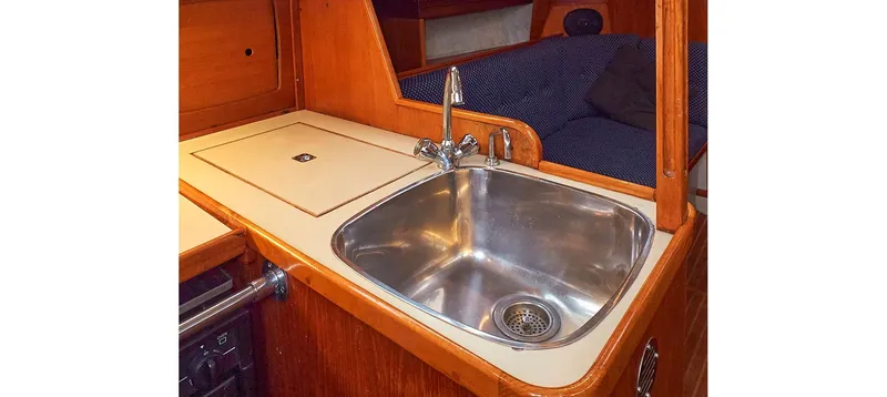 Slide: The Image of Sceptre 36 Brandywine 1980 - 78