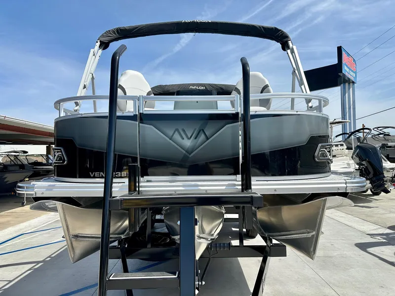 Slide: The Image of Avalon 23' Venture 85 Platinum CC Fish w/ 150HP Mercury! 2025 - 10