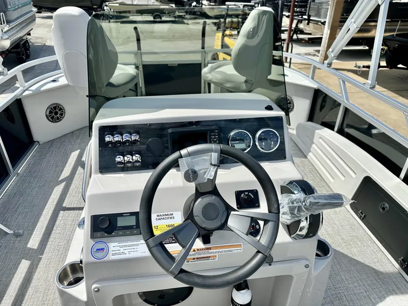 Slide: The Image of Avalon 23' Venture 85 Platinum CC Fish w/ 150HP Mercury! 2025 - 16