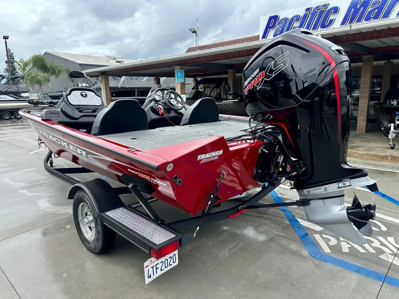 Slide: The Image of 2019 Tracker Pro Team 195 TXW boat with Mercury Pro XS engine at Pacific Marine. - 12