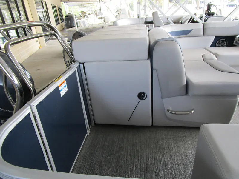 Slide: The Image of Sweetwater Sweetwater Cruise 2086 C 2025 - 6