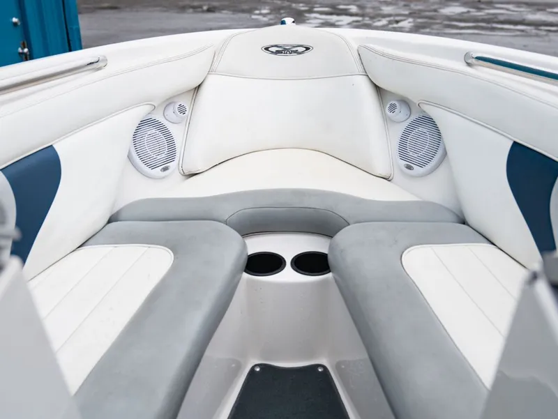 Slide: The Image of MasterCraft XStar 2002 - 11