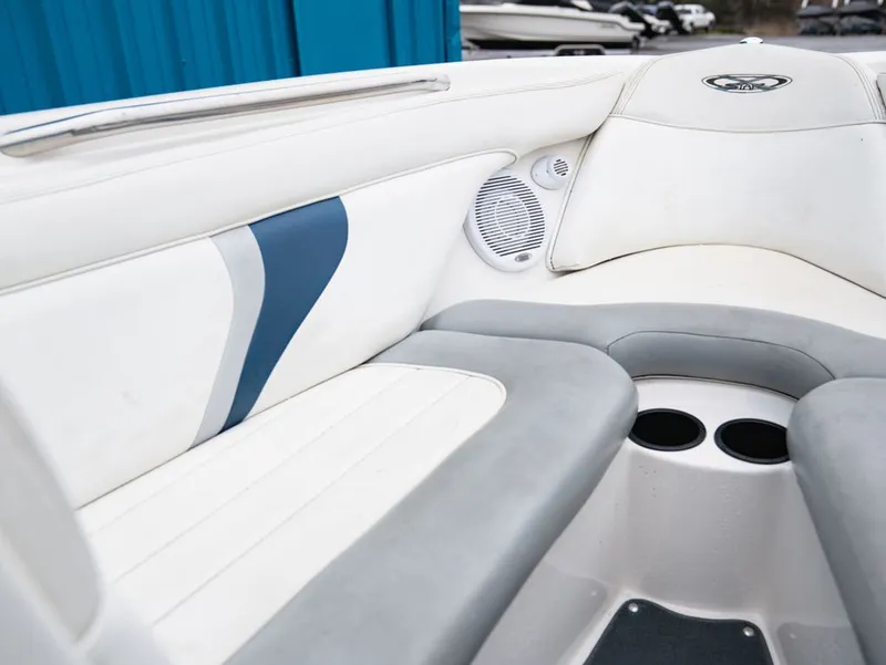 Slide: The Image of MasterCraft XStar 2002 - 12