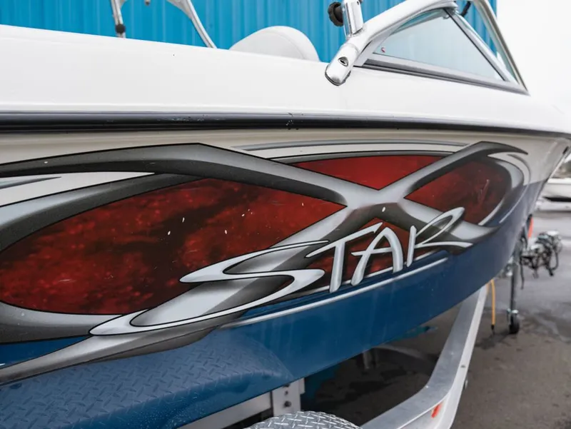 Slide: The Image of MasterCraft XStar 2002 - 21