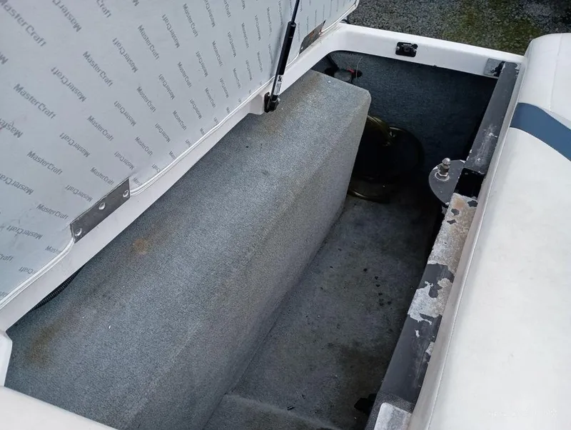 Slide: The Image of MasterCraft XStar 2002 - 4