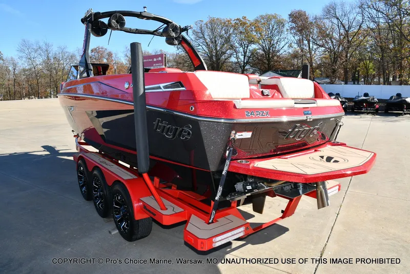 Slide: The Image of Tigé 24RZX 2022 - 100