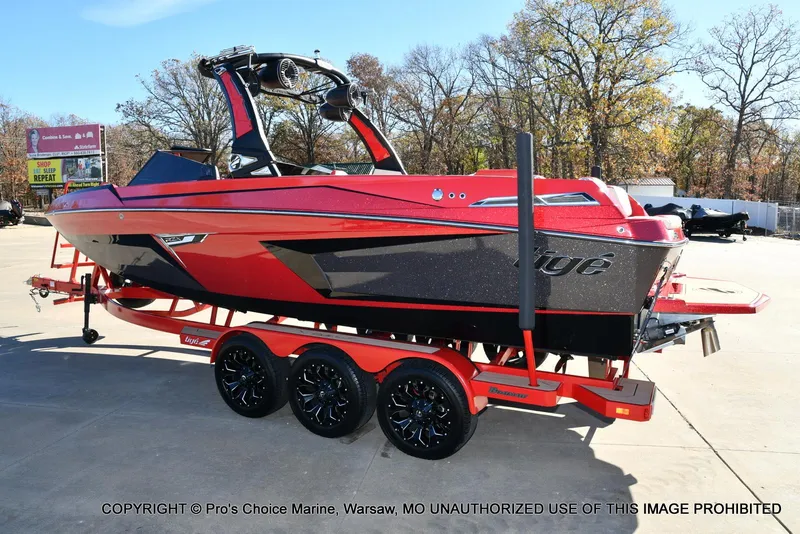 Slide: The Image of Tigé 24RZX 2022 - 101