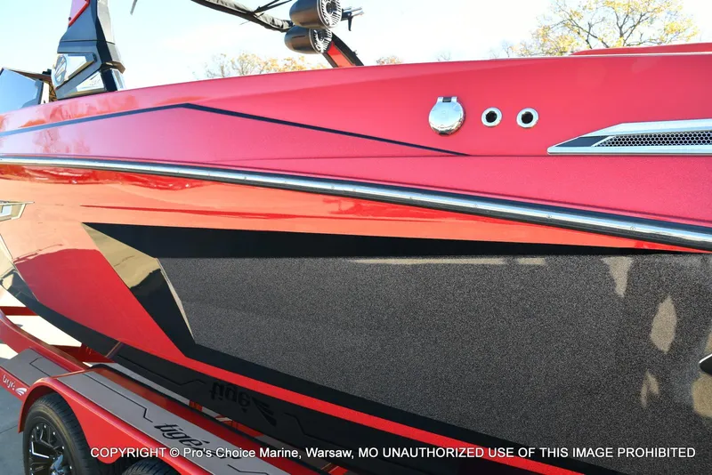 Slide: The Image of Tigé 24RZX 2022 - 110