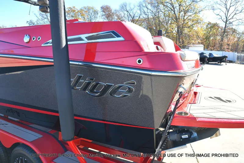 Slide: The Image of Tigé 24RZX 2022 - 111