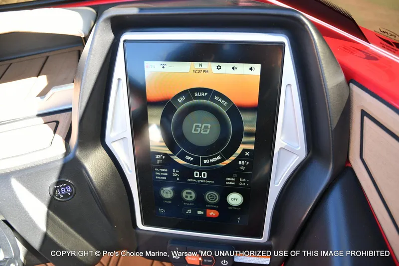 Slide: The Image of Tigé 24RZX 2022 - 64