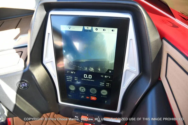 Slide: The Image of Tigé 24RZX 2022 - 65