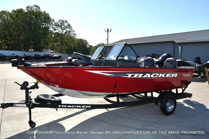 Slide: The Image of Tracker Pro Guide V-175 Combo 2025 - 78