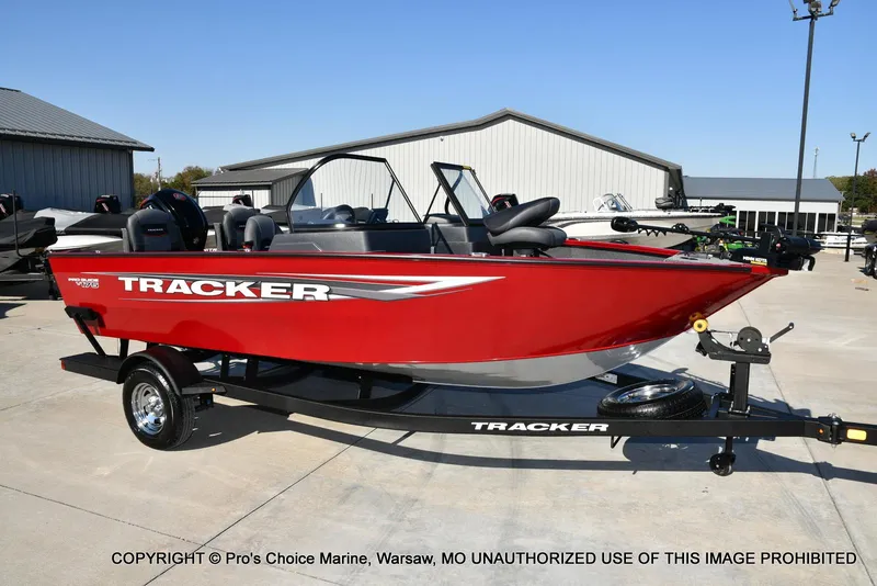 Slide: The Image of Tracker Pro Guide V-175 Combo 2025 - 86